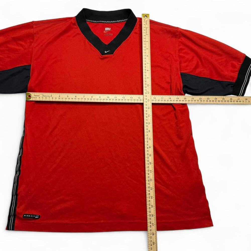 Vintage Nike Fit Red Black V-Neck Soccer Jersey Shirt XL - Picture 8 of 8